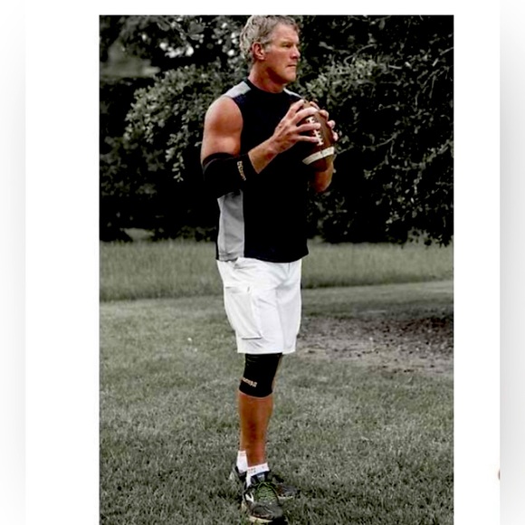 New in box Copper Fit Pro Series Kinesiology Elbow Sleeve Sz XL - Picture 9 of 16